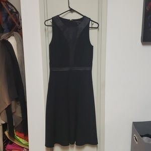 Cynthia Steffen beautiful size 2 fitted dress